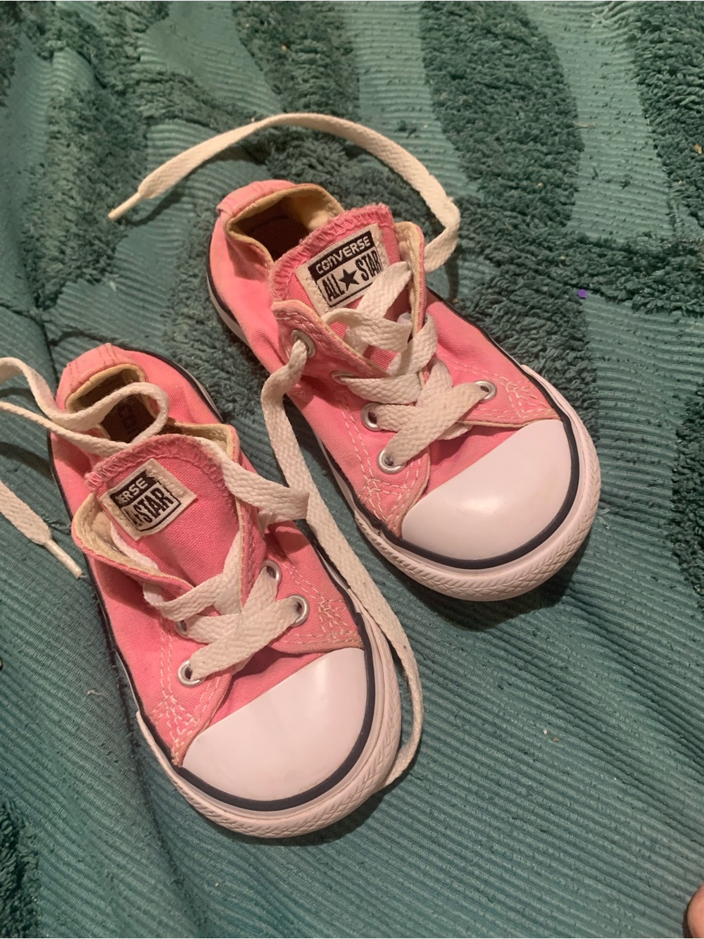 Toddler girls pink Converse Low-Top 6